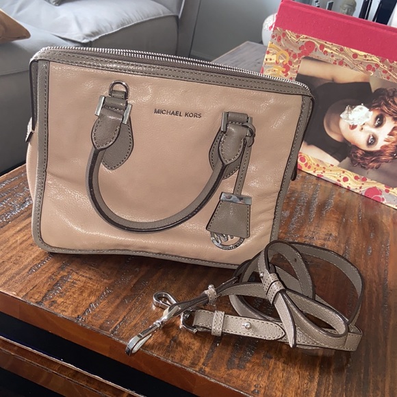 Michael kors perfect size bag - Picture 4 of 4